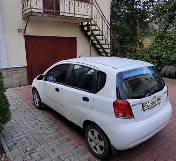 Білий Шевроле Авео, об'ємом двигуна 1.5 л та пробігом 295 тис. км за 3000 $, фото 1 на Automoto.ua