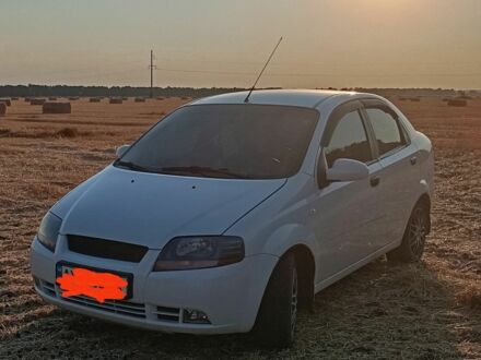 Білий Шевроле Авео, об'ємом двигуна 0 л та пробігом 2 тис. км за 3500 $, фото 1 на Automoto.ua