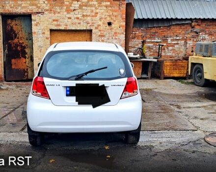 Білий Шевроле Авео, об'ємом двигуна 1.5 л та пробігом 200 тис. км за 2600 $, фото 1 на Automoto.ua