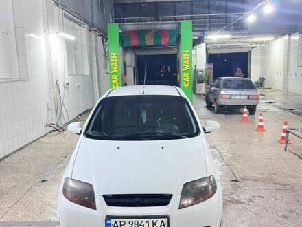 Білий Шевроле Авео, об'ємом двигуна 1.5 л та пробігом 317 тис. км за 3000 $, фото 1 на Automoto.ua