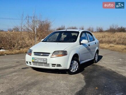 Белый Шевроле Авео, объемом двигателя 1.5 л и пробегом 214 тыс. км за 1900 $, фото 1 на Automoto.ua