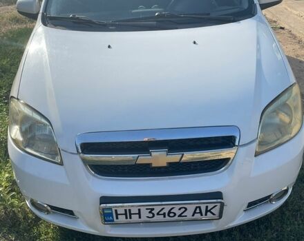 Белый Шевроле Авео, объемом двигателя 1.5 л и пробегом 210 тыс. км за 2650 $, фото 1 на Automoto.ua