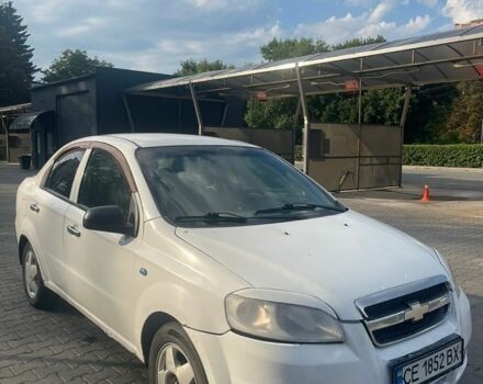 Белый Шевроле Авео, объемом двигателя 1.5 л и пробегом 315 тыс. км за 1100 $, фото 1 на Automoto.ua