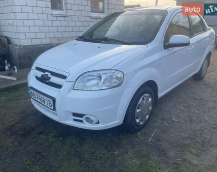 Белый Шевроле Авео, объемом двигателя 1.6 л и пробегом 208 тыс. км за 3500 $, фото 1 на Automoto.ua