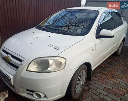 Белый Шевроле Авео, объемом двигателя 1.6 л и пробегом 181 тыс. км за 2500 $, фото 1 на Automoto.ua