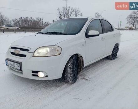 Белый Шевроле Авео, объемом двигателя 1.6 л и пробегом 222 тыс. км за 2999 $, фото 1 на Automoto.ua