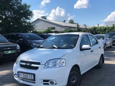 Белый Шевроле Авео, объемом двигателя 1.5 л и пробегом 248 тыс. км за 2700 $, фото 1 на Automoto.ua