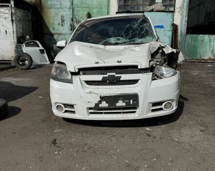 Белый Шевроле Авео, объемом двигателя 1.6 л и пробегом 230 тыс. км за 1500 $, фото 1 на Automoto.ua