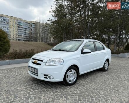 Белый Шевроле Авео, объемом двигателя 1.6 л и пробегом 176 тыс. км за 4400 $, фото 1 на Automoto.ua