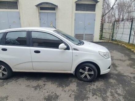 Білий Шевроле Авео, об'ємом двигуна 1.5 л та пробігом 80 тис. км за 4500 $, фото 1 на Automoto.ua