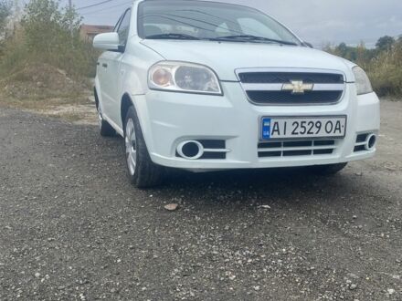 Білий Шевроле Авео, об'ємом двигуна 1.5 л та пробігом 239 тис. км за 1999 $, фото 1 на Automoto.ua