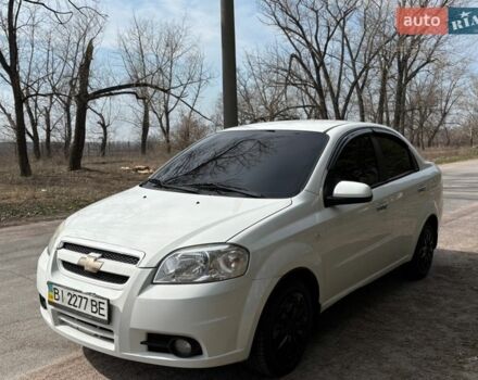 Белый Шевроле Авео, объемом двигателя 1.6 л и пробегом 83 тыс. км за 4700 $, фото 1 на Automoto.ua