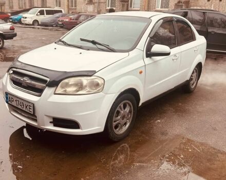 Белый Шевроле Авео, объемом двигателя 1.6 л и пробегом 200 тыс. км за 2300 $, фото 1 на Automoto.ua