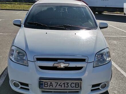 Шевроле Авео 2008 у Києві на Automoto.ua Білий Шевроле Авео, об'ємом двигуна 1.6 л та пробігом 220 тис. км за 4800 $, фото 1 на Automoto.ua