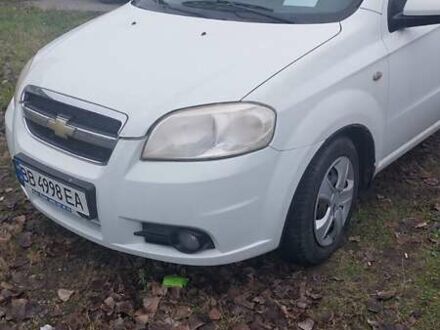 Білий Шевроле Авео, об'ємом двигуна 1.6 л та пробігом 120 тис. км за 4500 $, фото 1 на Automoto.ua