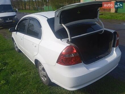 Шевроле Авео 2008 в Полтаве на Automoto.ua Белый Шевроле Авео, объемом двигателя 1.6 л и пробегом 260 тыс. км за 4600 $, фото 1 на Automoto.ua