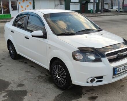 Белый Шевроле Авео, объемом двигателя 1.5 л и пробегом 214 тыс. км за 2700 $, фото 1 на Automoto.ua