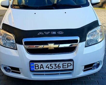 Белый Шевроле Авео, объемом двигателя 1.6 л и пробегом 212 тыс. км за 4000 $, фото 1 на Automoto.ua