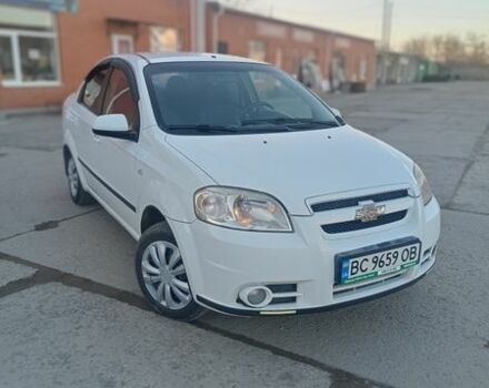 Белый Шевроле Авео, объемом двигателя 1.6 л и пробегом 200 тыс. км за 3550 $, фото 1 на Automoto.ua