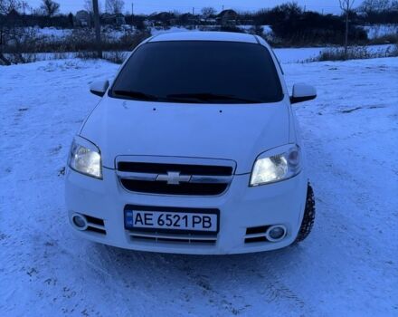 Белый Шевроле Авео, объемом двигателя 1.5 л и пробегом 195 тыс. км за 4600 $, фото 1 на Automoto.ua