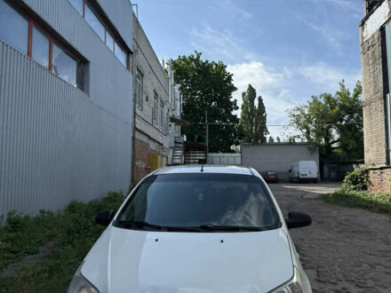 Шевроле Авео 2010 в Харькове на Automoto.ua Белый Шевроле Авео, объемом двигателя 1.21 л и пробегом 270 тыс. км за 3100 $, фото 1 на Automoto.ua