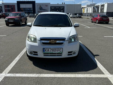 Шевроле Авео 2010 в Киеве на Automoto.ua Белый Шевроле Авео, объемом двигателя 1.5 л и пробегом 200 тыс. км за 4000 $, фото 1 на Automoto.ua