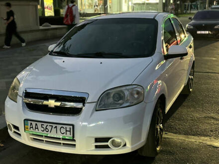 Шевроле Авео 2010 у Києві на Automoto.ua Білий Шевроле Авео, об'ємом двигуна 1.5 л та пробігом 190 тис. км за 4400 $, фото 1 на Automoto.ua
