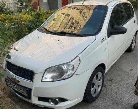 Белый Шевроле Авео, объемом двигателя 1.2 л и пробегом 250 тыс. км за 3091 $, фото 1 на Automoto.ua