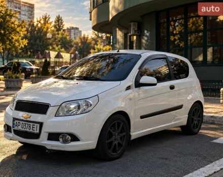 Белый Шевроле Авео, объемом двигателя 1.5 л и пробегом 90 тыс. км за 5700 $, фото 1 на Automoto.ua