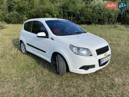 Шевроле Авео 2011 в Житомире на Automoto.ua Белый Шевроле Авео, объемом двигателя 1.21 л и пробегом 200 тыс. км за 4200 $, фото 1 на Automoto.ua