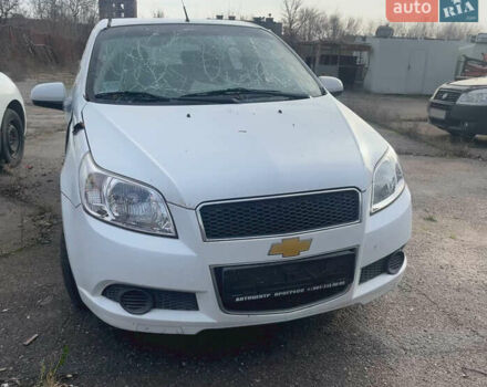 Белый Шевроле Авео, объемом двигателя 1.5 л и пробегом 35 тыс. км за 1600 $, фото 1 на Automoto.ua