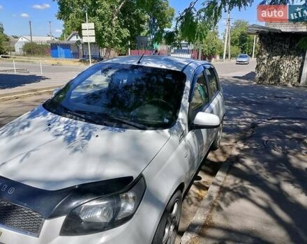 Белый Шевроле Авео, объемом двигателя 1.2 л и пробегом 207 тыс. км за 4700 $, фото 1 на Automoto.ua