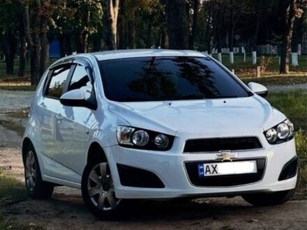 Белый Шевроле Авео, объемом двигателя 1.4 л и пробегом 158 тыс. км за 6700 $, фото 1 на Automoto.ua