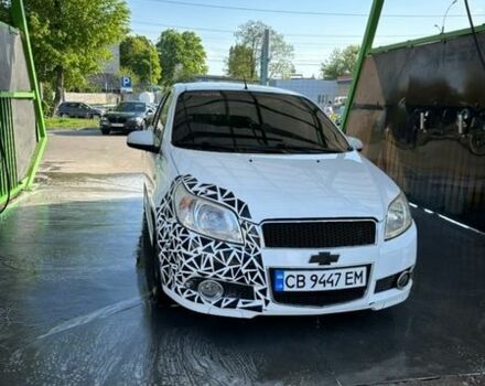 Белый Шевроле Авео, объемом двигателя 1.5 л и пробегом 160 тыс. км за 5200 $, фото 1 на Automoto.ua