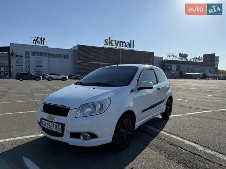 Білий Шевроле Авео, об'ємом двигуна 1.5 л та пробігом 135 тис. км за 5800 $, фото 1 на Automoto.ua
