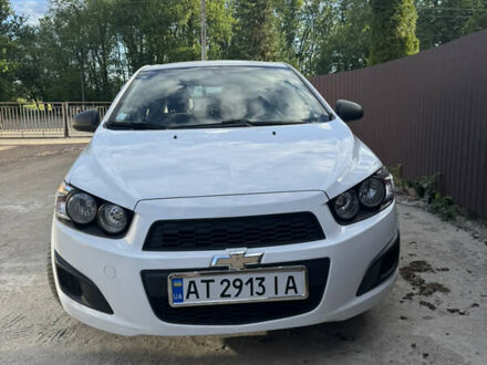 Білий Шевроле Авео, об'ємом двигуна 1.3 л та пробігом 163 тис. км за 5450 $, фото 1 на Automoto.ua