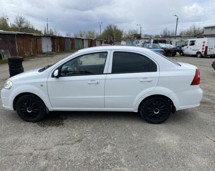 Белый Шевроле Авео, объемом двигателя 1.5 л и пробегом 192 тыс. км за 3400 $, фото 1 на Automoto.ua