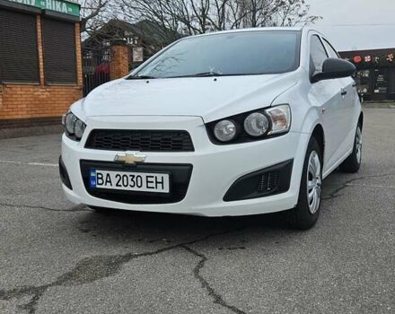 Шевроле Авео 2012 в Овруче на Automoto.ua Белый Шевроле Авео, объемом двигателя 1.2 л и пробегом 270 тыс. км за 5000 $, фото 1 на Automoto.ua