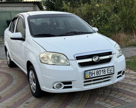 Белый Шевроле Авео, объемом двигателя 1.5 л и пробегом 155 тыс. км за 2700 $, фото 1 на Automoto.ua