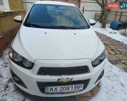 Білий Шевроле Авео, об'ємом двигуна 1.59 л та пробігом 38 тис. км за 7000 $, фото 1 на Automoto.ua