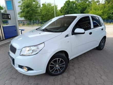 Шевроле Авео 2012 в Николаеве на Automoto.ua Белый Шевроле Авео, объемом двигателя 1.5 л и пробегом 44 тыс. км за 5999 $, фото 1 на Automoto.ua