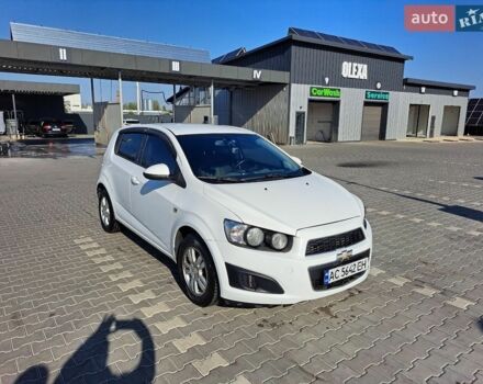 Белый Шевроле Авео, объемом двигателя 1.25 л и пробегом 205 тыс. км за 5200 $, фото 1 на Automoto.ua