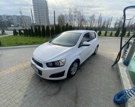 Белый Шевроле Авео, объемом двигателя 1.2 л и пробегом 3 тыс. км за 5100 $, фото 1 на Automoto.ua