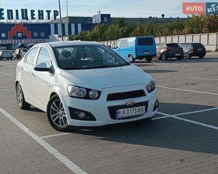 Белый Шевроле Авео, объемом двигателя 1.6 л и пробегом 111 тыс. км за 6300 $, фото 1 на Automoto.ua