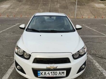 Шевроле Авео 2013 у Києві на Automoto.ua Білий Шевроле Авео, об'ємом двигуна 1.6 л та пробігом 158 тис. км за 5000 $, фото 1 на Automoto.ua