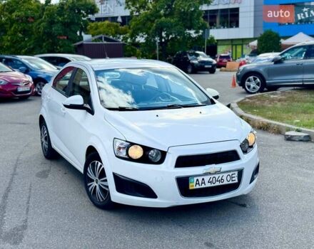 Белый Шевроле Авео, объемом двигателя 1.4 л и пробегом 160 тыс. км за 5000 $, фото 1 на Automoto.ua