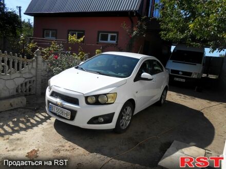 Шевроле Авео 2013 в Семеновка на Automoto.ua Белый Шевроле Авео, объемом двигателя 1.4 л и пробегом 150 тыс. км за 5000 $, фото 1 на Automoto.ua