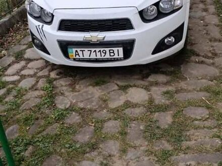 Белый Шевроле Авео, объемом двигателя 1.6 л и пробегом 192 тыс. км за 6000 $, фото 1 на Automoto.ua