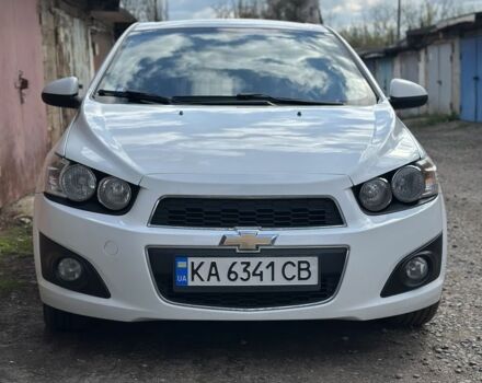 Белый Шевроле Авео, объемом двигателя 1.6 л и пробегом 206 тыс. км за 6150 $, фото 1 на Automoto.ua
