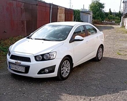 Білий Шевроле Авео, об'ємом двигуна 1.4 л та пробігом 176 тис. км за 6400 $, фото 1 на Automoto.ua